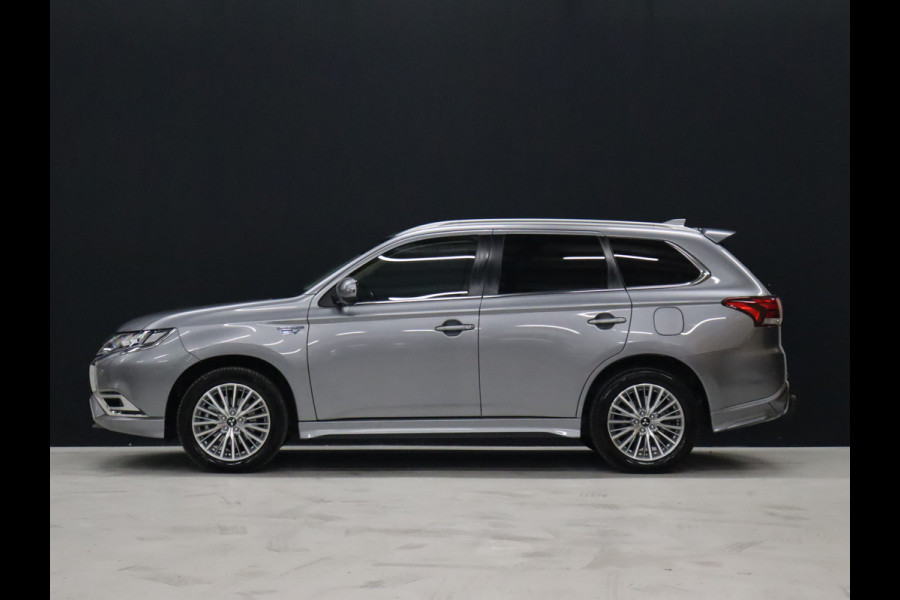 Mitsubishi Outlander 2.4 PHEV Intense S [TREKHAAK, CAMERA, STOELVERWARMING, HALF LEDER, PDC V+A, CRUISE, CLIMATE, NIEUWSTAAT]