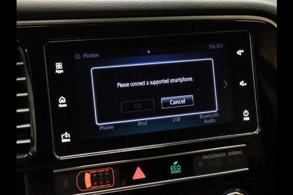 Mitsubishi Outlander 2.4 PHEV Intense S [TREKHAAK, CAMERA, STOELVERWARMING, HALF LEDER, PDC V+A, CRUISE, CLIMATE, NIEUWSTAAT]