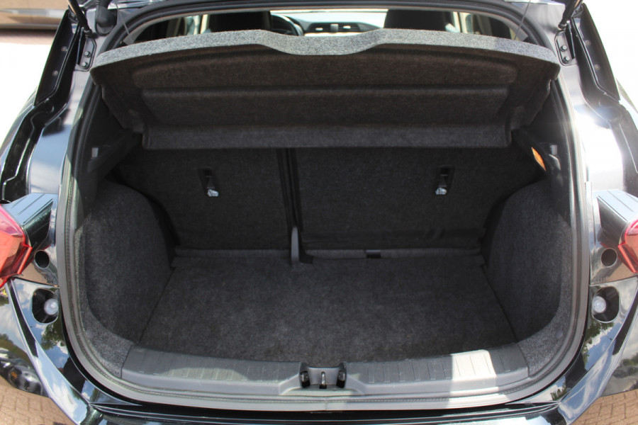 Nissan Micra 0.9 IG-T Tekna / Camera / Navigatie / 17'' / Premium Audio / Keyless / DAB / Cruise Control