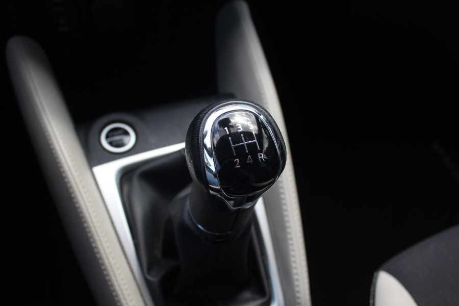 Nissan Micra 0.9 IG-T Tekna / Camera / Navigatie / 17'' / Premium Audio / Keyless / DAB / Cruise Control