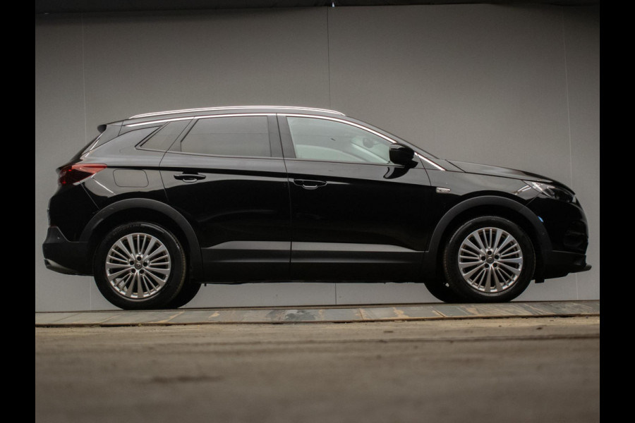 Opel Grandland X 1.2 Turbo Innovation Sport (APPLE CARPLAY,NAVI,PDC,LED,CRUISE,CLIMATE,SPORTSTOELEN,LM VELGEN,NETTE STAAT)