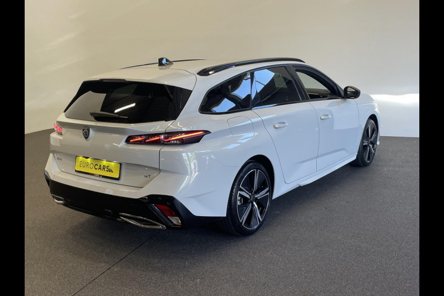 Peugeot 308 1.2 PureTech GT Climate control Adaptive cruise control Parkeersensoren Achteruitrijcamera Navigatie Voorstoelen verwarmd LED Apple Carplay/ Android Auto