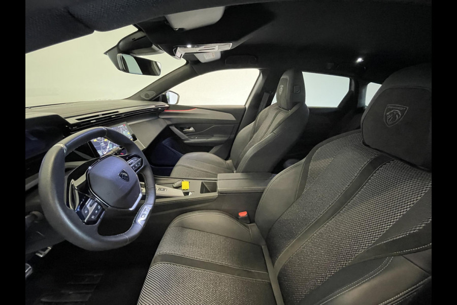 Peugeot 308 1.2 PureTech GT Climate control Adaptive cruise control Parkeersensoren Achteruitrijcamera Navigatie Voorstoelen verwarmd LED Apple Carplay/ Android Auto