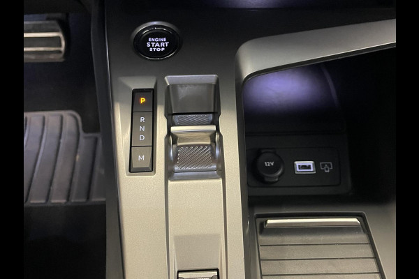 Peugeot 308 1.2 PureTech GT Climate control Adaptive cruise control Parkeersensoren Achteruitrijcamera Navigatie Voorstoelen verwarmd LED Apple Carplay/ Android Auto