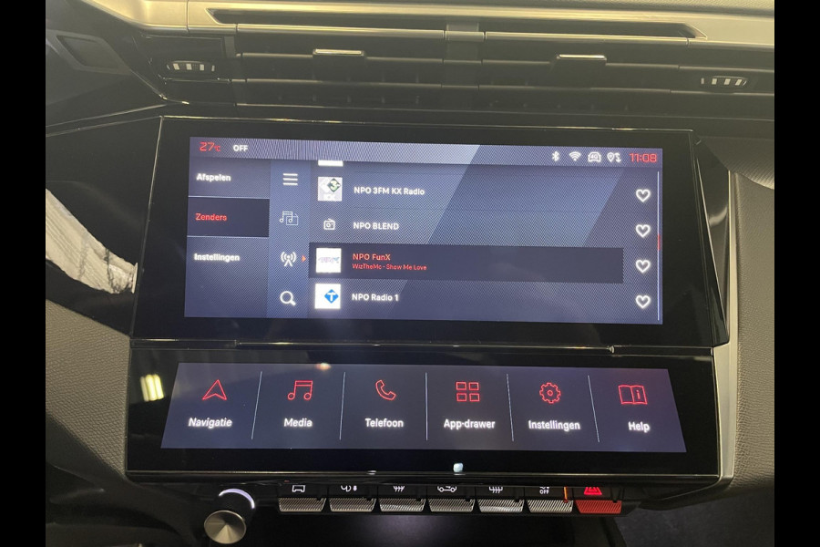 Peugeot 308 1.2 PureTech GT Climate control Adaptive cruise control Parkeersensoren Achteruitrijcamera Navigatie Voorstoelen verwarmd LED Apple Carplay/ Android Auto