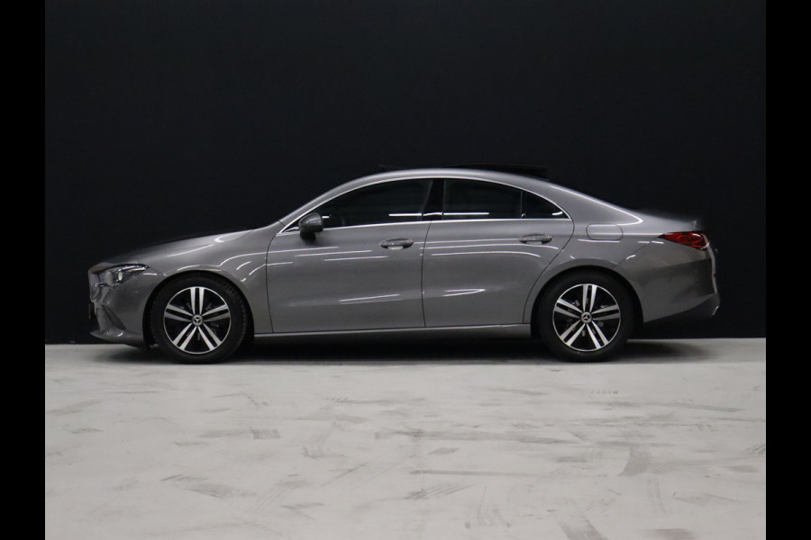 Mercedes-Benz CLA-Klasse 180 Business Solution Luxury [SCHUIFKANTELDAK, SFEERVERLICHTING, CAMERA, WIDESCREEN, VOL LEDER, STOELVERWARMING, PDC V+A, CRUISE, CLIMATE, NIEUWSTAAT]