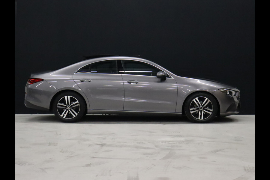 Mercedes-Benz CLA-Klasse 180 Business Solution Luxury [SCHUIFKANTELDAK, SFEERVERLICHTING, CAMERA, WIDESCREEN, VOL LEDER, STOELVERWARMING, PDC V+A, CRUISE, CLIMATE, NIEUWSTAAT]