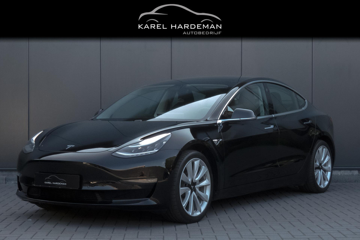 Tesla Model 3 Long Range AWD 75 kWh | AFNEEMBARE TREKHAAK | AUTOPILOT | 1STE EIGENAAR