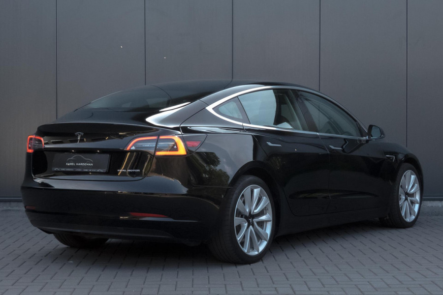 Tesla Model 3 Long Range AWD 75 kWh | AFNEEMBARE TREKHAAK | AUTOPILOT | 1STE EIGENAAR