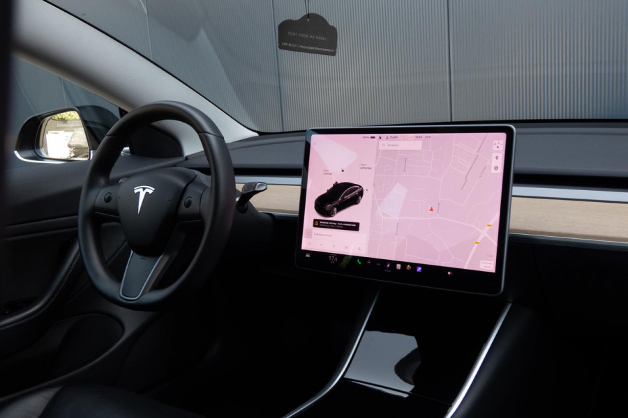 Tesla Model 3 Long Range AWD 75 kWh | AFNEEMBARE TREKHAAK | AUTOPILOT | 1STE EIGENAAR