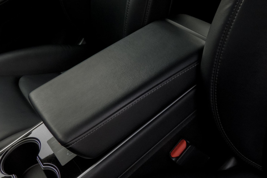 Tesla Model 3 Long Range AWD 75 kWh | AFNEEMBARE TREKHAAK | AUTOPILOT | 1STE EIGENAAR