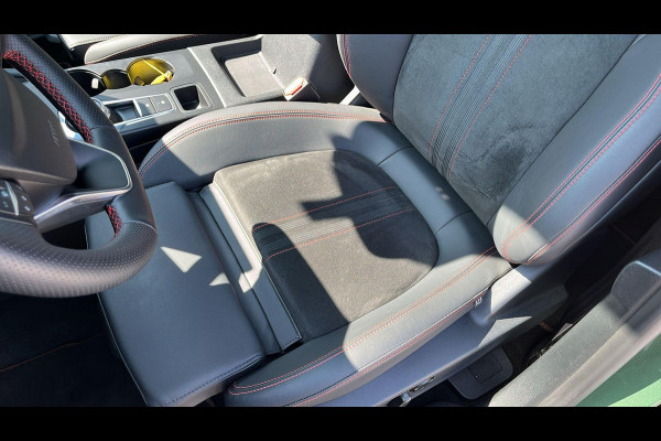 Ford Kuga 2.5 FHEV ST-Line X 190pk | Driver Assistance Pack | Technology Pack | Panoramadak | Geen stekker nodig | Winterpack | All Weather Banden | 1.600kg Trekgewicht