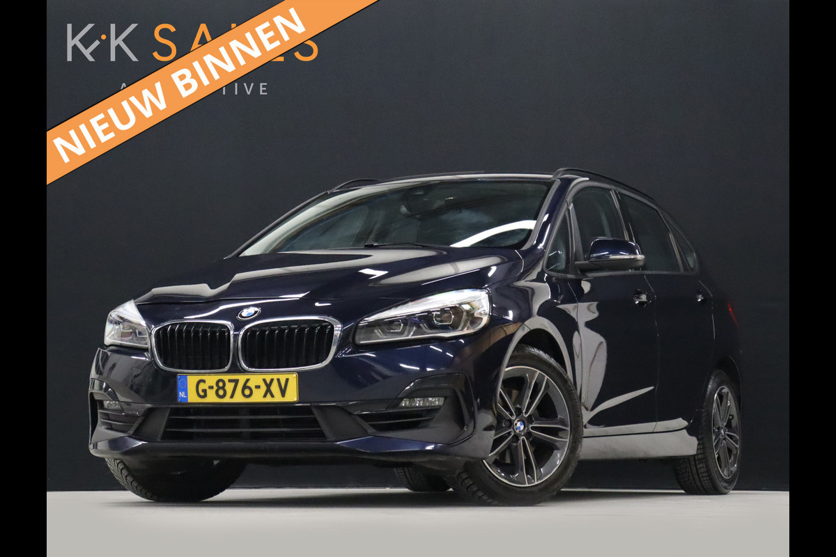 BMW 2 Serie Active Tourer 218i High Executive [TREKHAAK AFNEEMBAAR, GROOT NAVIGATIE, HEAD-UP, HALF LEDER, STOELVERWARMING, PDC ACHTER, CRUISE, CLIMATE, NIEUWSTAAT]