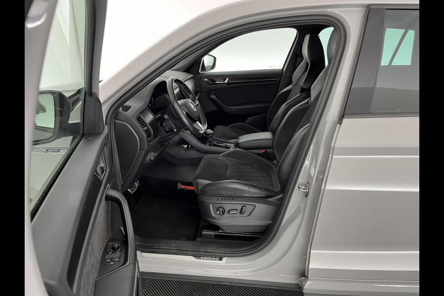 Škoda Kodiaq 1.5 TSI Sportline Business Aut. *LEATHER-ALCANTARA | FULL-LED | HEATED-SPORTSEATS | ADAPTIVE-CRUISE | MEMORY-PACK | DIGI-COCKPIT | CANTON-AUDIO | SHIFT-PADDLES | CARPLAY | AMBIENT-LIGHT | KEYLESS | DAB | 20''ALU*