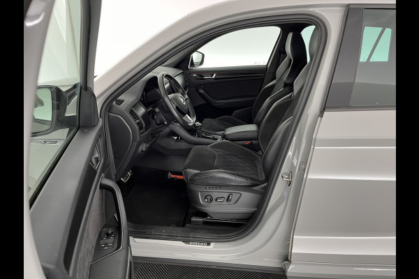 Škoda Kodiaq 1.5 TSI Sportline Business Aut. *LEATHER-ALCANTARA | FULL-LED | HEATED-SPORTSEATS | ADAPTIVE-CRUISE | MEMORY-PACK | DIGI-COCKPIT | CANTON-AUDIO | SHIFT-PADDLES | CARPLAY | AMBIENT-LIGHT | KEYLESS | DAB | 20''ALU*