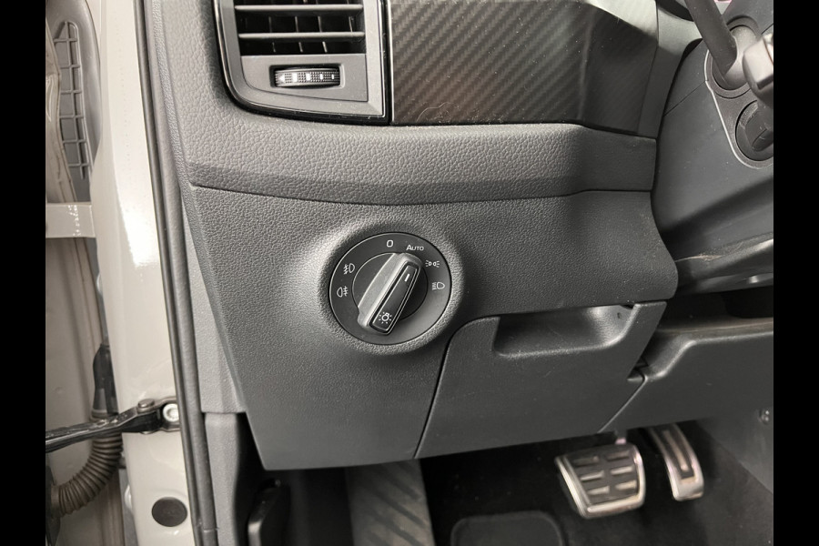 Škoda Kodiaq 1.5 TSI Sportline Business Aut. *LEATHER-ALCANTARA | FULL-LED | HEATED-SPORTSEATS | ADAPTIVE-CRUISE | MEMORY-PACK | DIGI-COCKPIT | CANTON-AUDIO | SHIFT-PADDLES | CARPLAY | AMBIENT-LIGHT | KEYLESS | DAB | 20''ALU*