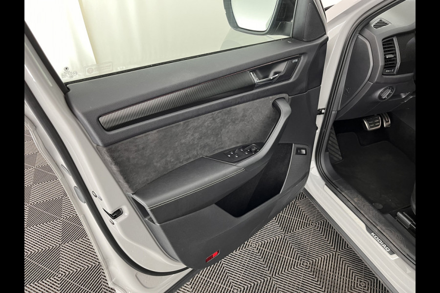 Škoda Kodiaq 1.5 TSI Sportline Business Aut. *LEATHER-ALCANTARA | FULL-LED | HEATED-SPORTSEATS | ADAPTIVE-CRUISE | MEMORY-PACK | DIGI-COCKPIT | CANTON-AUDIO | SHIFT-PADDLES | CARPLAY | AMBIENT-LIGHT | KEYLESS | DAB | 20''ALU*