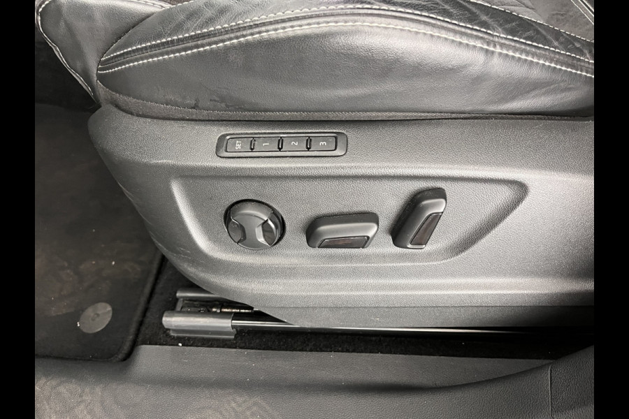 Škoda Kodiaq 1.5 TSI Sportline Business Aut. *LEATHER-ALCANTARA | FULL-LED | HEATED-SPORTSEATS | ADAPTIVE-CRUISE | MEMORY-PACK | DIGI-COCKPIT | CANTON-AUDIO | SHIFT-PADDLES | CARPLAY | AMBIENT-LIGHT | KEYLESS | DAB | 20''ALU*