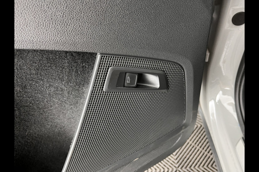 Škoda Kodiaq 1.5 TSI Sportline Business Aut. *LEATHER-ALCANTARA | FULL-LED | HEATED-SPORTSEATS | ADAPTIVE-CRUISE | MEMORY-PACK | DIGI-COCKPIT | CANTON-AUDIO | SHIFT-PADDLES | CARPLAY | AMBIENT-LIGHT | KEYLESS | DAB | 20''ALU*