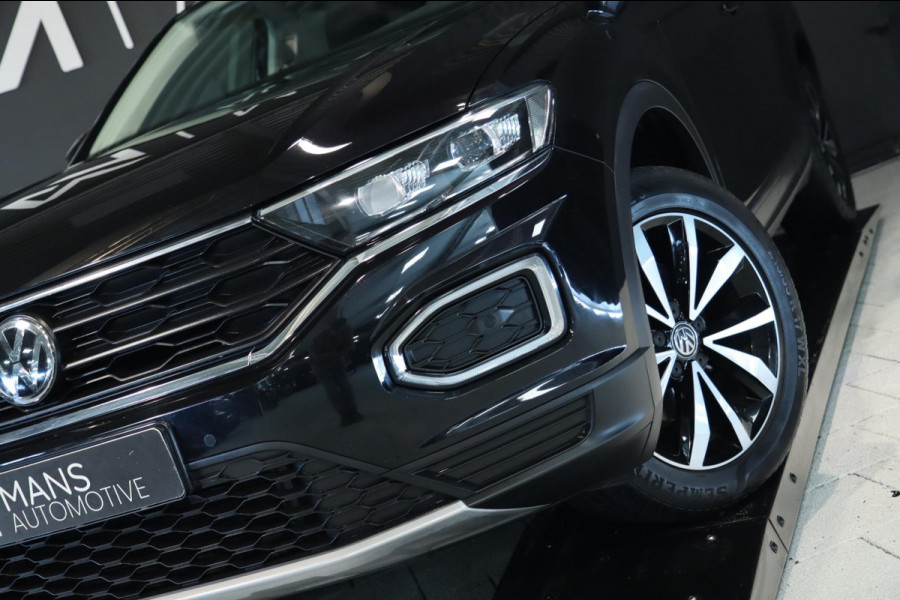 Volkswagen T-Roc 1.5 TSI Sport / PANODAK / DODEHOEK / ACC / CAMERA / CARPLAY