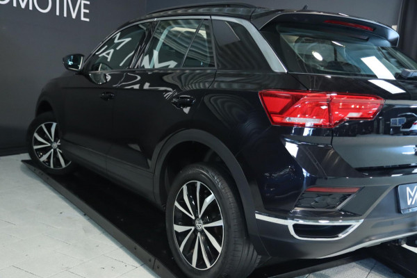 Volkswagen T-Roc 1.5 TSI Sport / PANODAK / DODEHOEK / ACC / CAMERA / CARPLAY