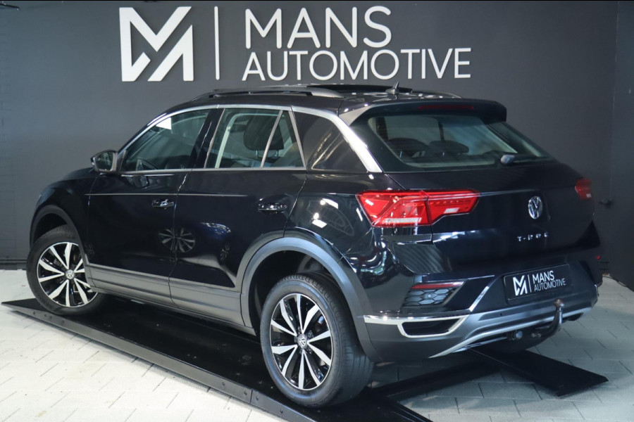Volkswagen T-Roc 1.5 TSI Sport / PANODAK / DODEHOEK / ACC / CAMERA / CARPLAY