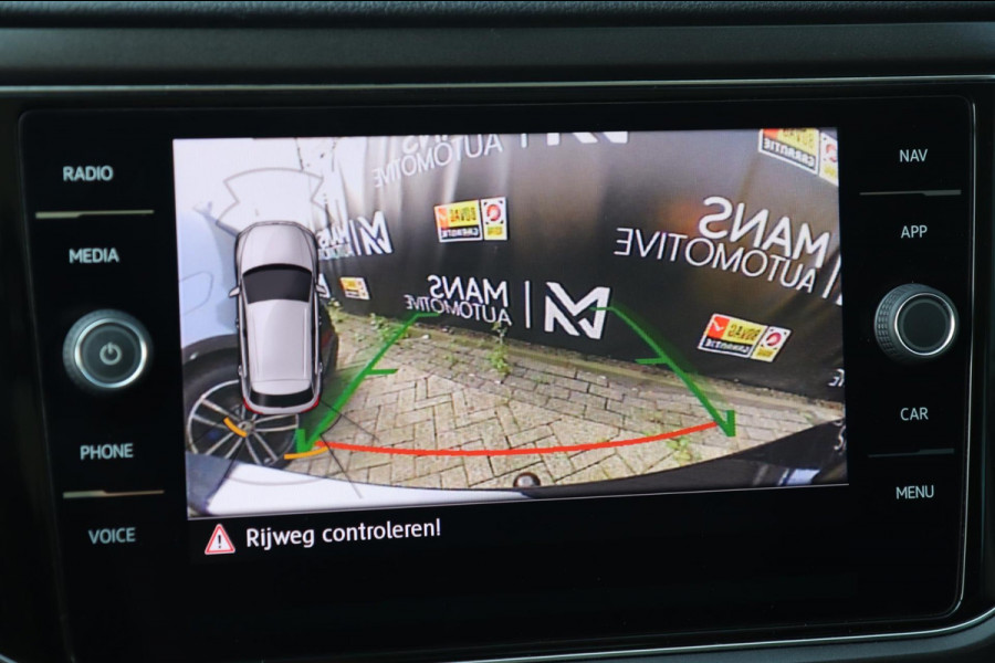 Volkswagen T-Roc 1.5 TSI Sport / PANODAK / DODEHOEK / ACC / CAMERA / CARPLAY