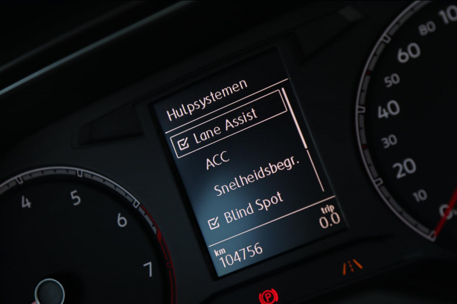 Volkswagen T-Roc 1.5 TSI Sport / PANODAK / DODEHOEK / ACC / CAMERA / CARPLAY