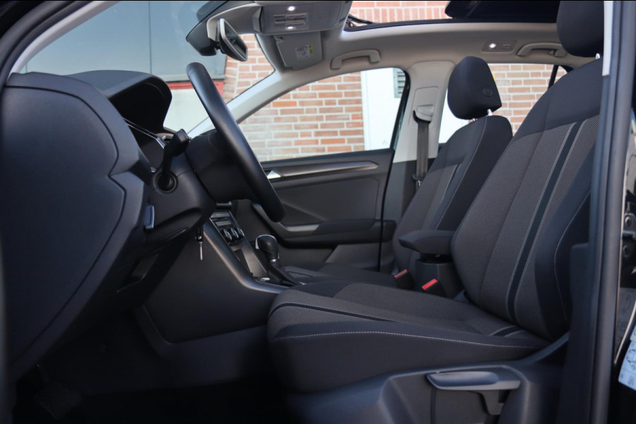 Volkswagen T-Roc 1.5 TSI Sport / PANODAK / DODEHOEK / ACC / CAMERA / CARPLAY