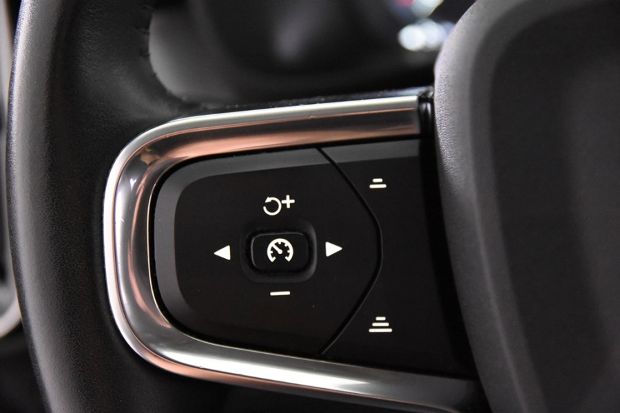 Volvo XC40 1.5 T4 Recharge Inscription *1ste Eigenaar*Navigatie*