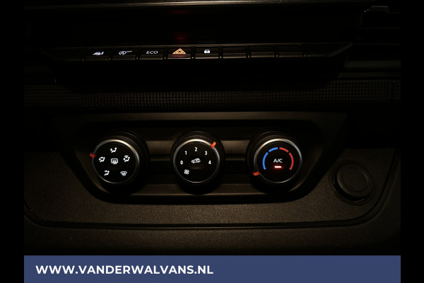 Renault Trafic 2.0 dCi L2H1 Euro6 Airco | Navigatie | LED | Trekhaak | Cruisecontrol | Parkeersensoren, Bijrijdersbank