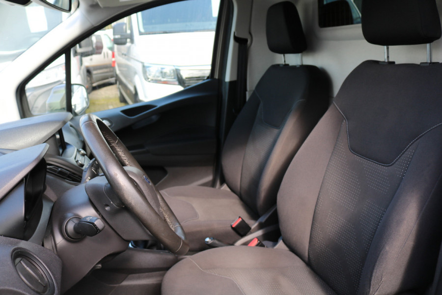 Ford Transit Courier 1.5 TDCI 100pk Euro 6 Limited Airco Navigatie BPM Vrij