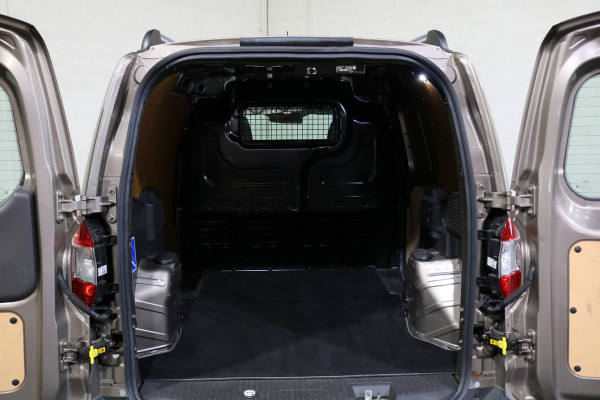Ford Transit Courier 1.5 TDCI 100pk Euro 6 Limited Airco Navigatie BPM Vrij