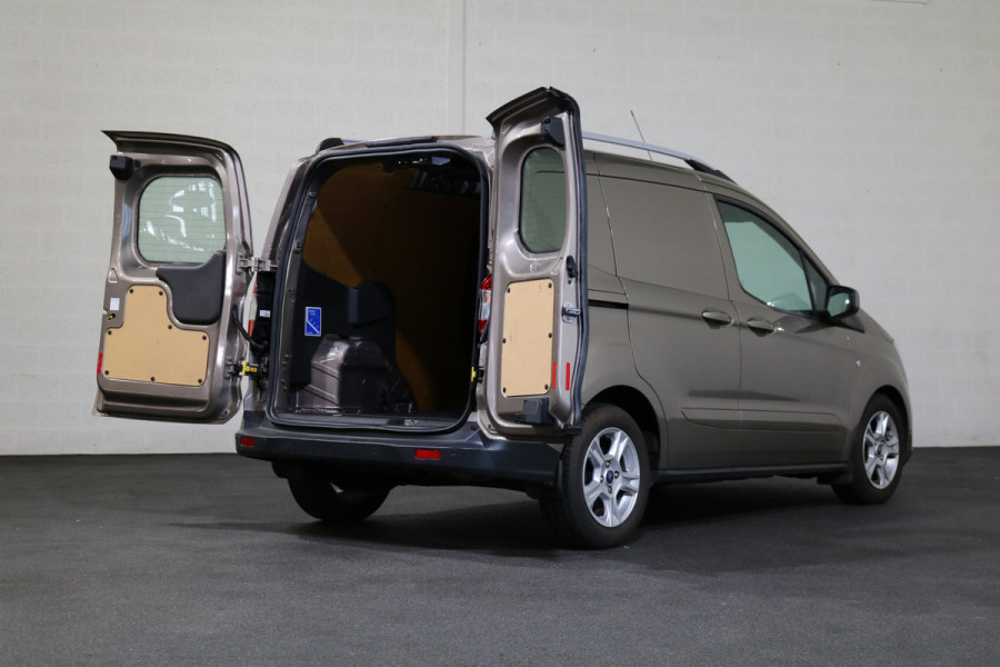 Ford Transit Courier 1.5 TDCI 100pk Euro 6 Limited Airco Navigatie BPM Vrij