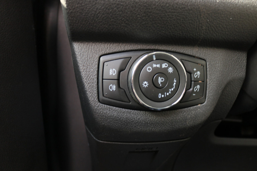 Ford Transit Courier 1.5 TDCI 100pk Euro 6 Limited Airco Navigatie BPM Vrij