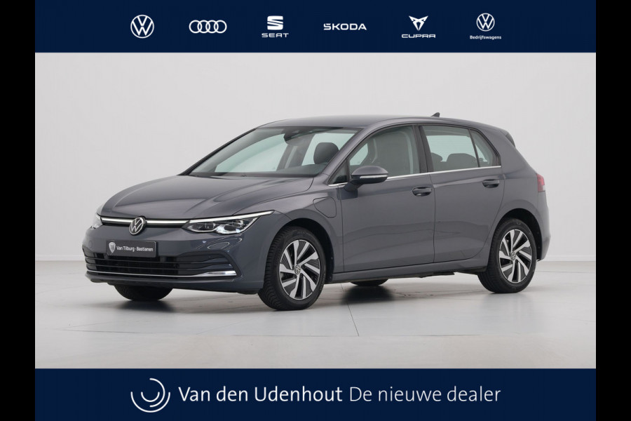 Volkswagen Golf 1.4 eHybrid Style Navigatie Pdc Massage Acc