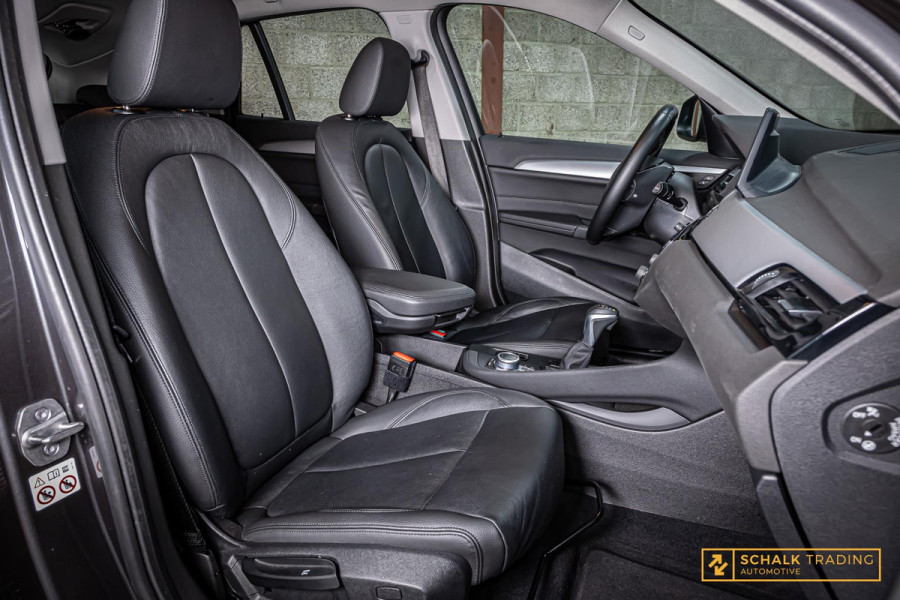 BMW X1 XDrive25e High Executive|Cam|LED|Leder|Carplay|Dealer