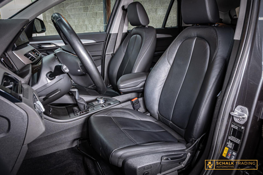 BMW X1 XDrive25e High Executive|Cam|LED|Leder|Carplay|Dealer