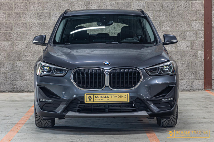 BMW X1 XDrive25e High Executive|Cam|LED|Leder|Carplay|Dealer