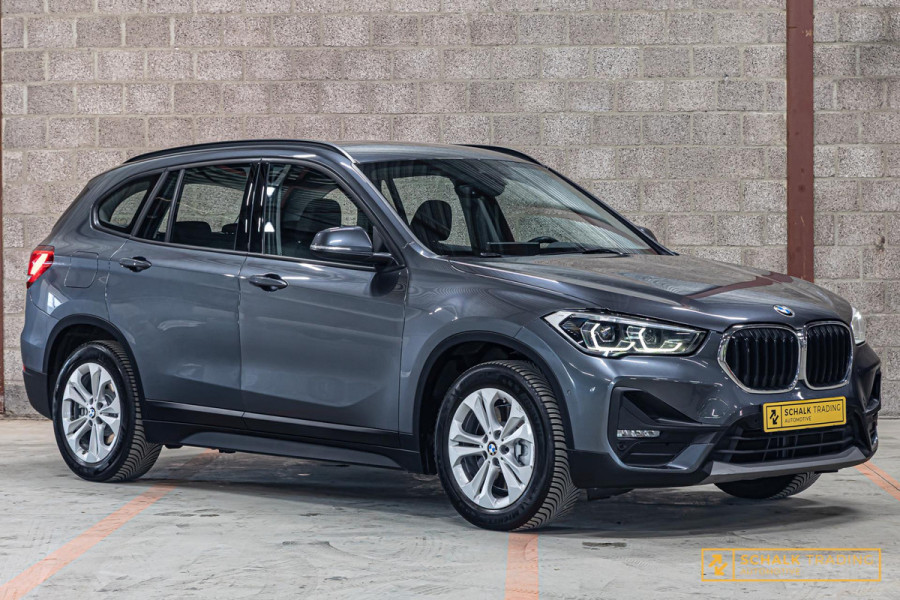 BMW X1 XDrive25e High Executive|Cam|LED|Leder|Carplay|Dealer
