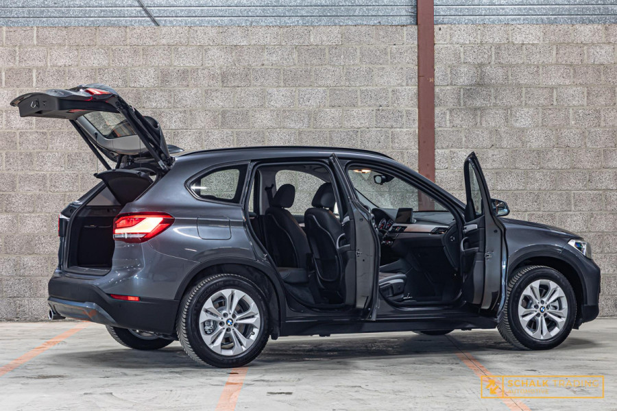 BMW X1 XDrive25e High Executive|Cam|LED|Leder|Carplay|Dealer