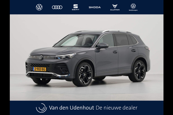 Volkswagen Tiguan 1.5 eTSI R Line Business Navigatie Camera Stoelverwarming Trekhaak