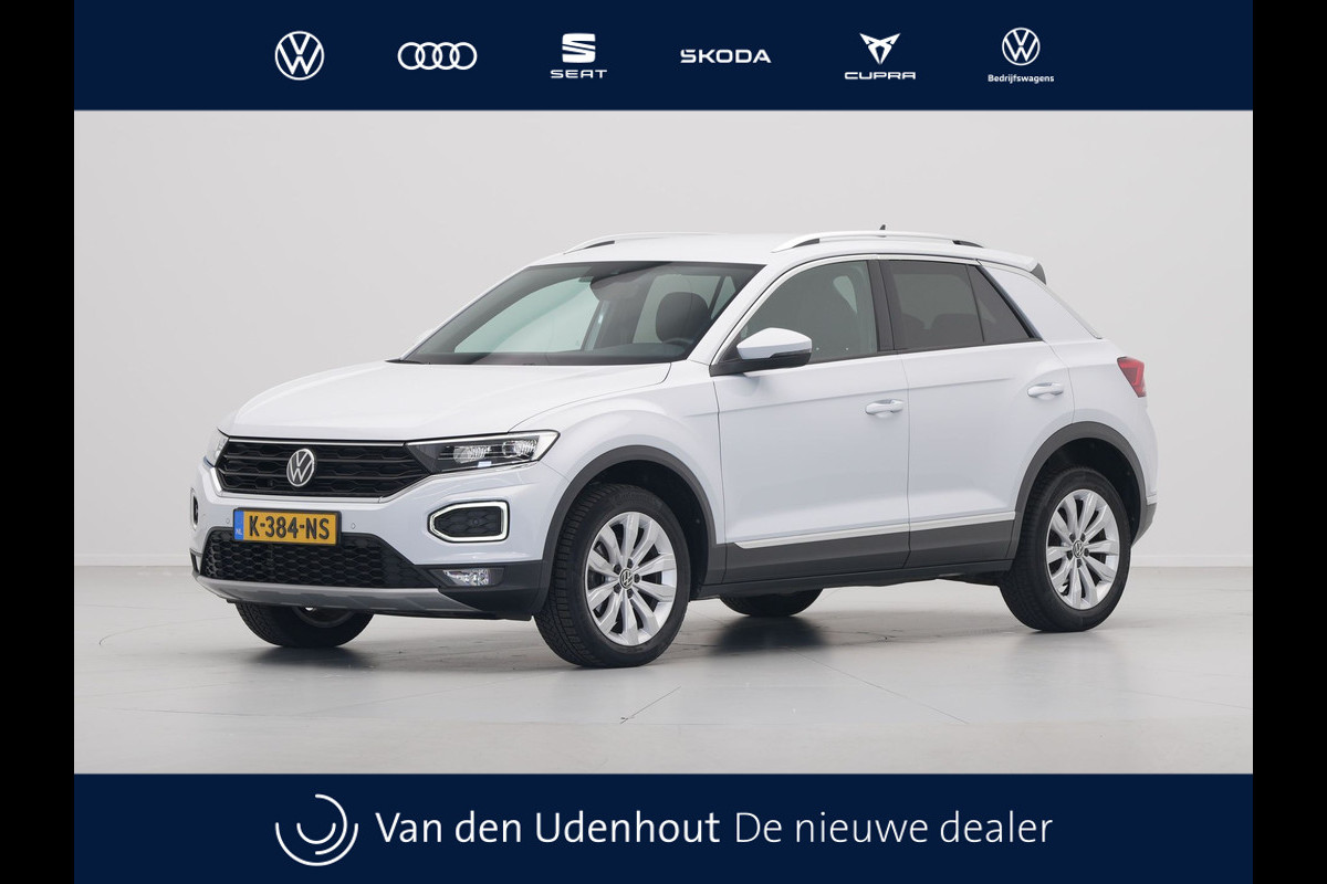Volkswagen T-Roc 1.5 TSI 150pk DSG Sport Navigatie Camera Acc Executive Getint glas 205 Volkswagen T-Roc 1.5 TSI 150pk DSG Sport Navigatie Camera Acc Executive Getint glas 205