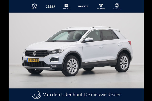 Volkswagen T-Roc 1.5 TSI 150pk DSG Sport Navigatie Camera Acc Executive Getint glas 205