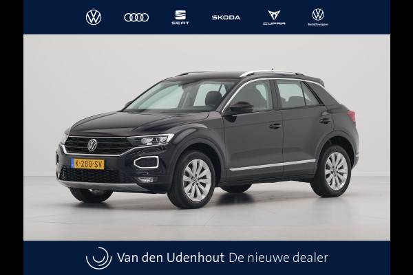 Volkswagen T-Roc 1.5 TSI 150pk DSG Sport Navigatie ACC Camera Executive 213