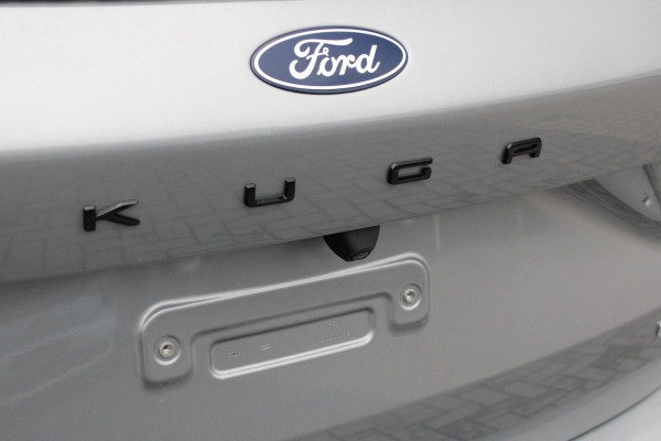 Ford Kuga 2.5 PHEV ST-Line X 243pk Wegklapbare Trekhaak | Winterpack | Panorama dak | 19 inch velgen | Technology Pack | Solar Silver