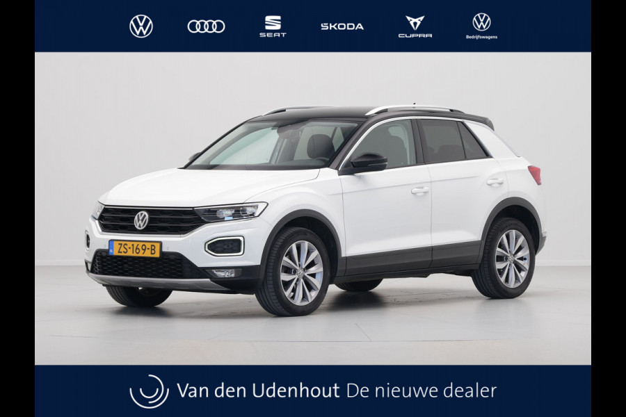 Volkswagen T-Roc 1.0 TSI Style Navigatie Stoelverwarming Pdc Side Assist