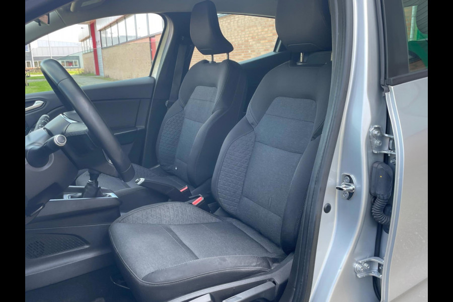 Renault Clio 1.0 TCe Nieuw model Navigatie Carplay Airco