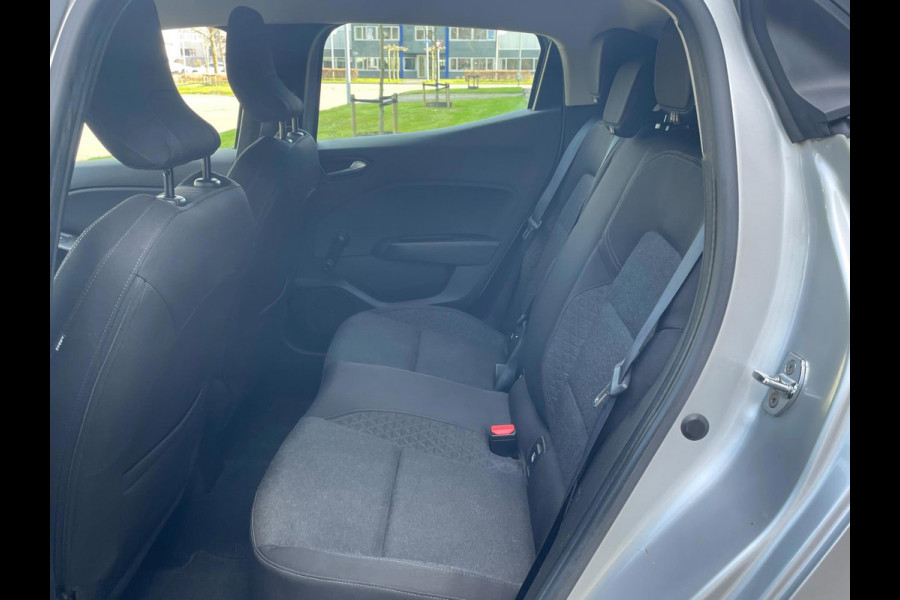 Renault Clio 1.0 TCe Nieuw model Navigatie Carplay Airco