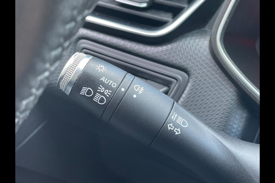 Renault Clio 1.0 TCe Nieuw model Navigatie Carplay Airco